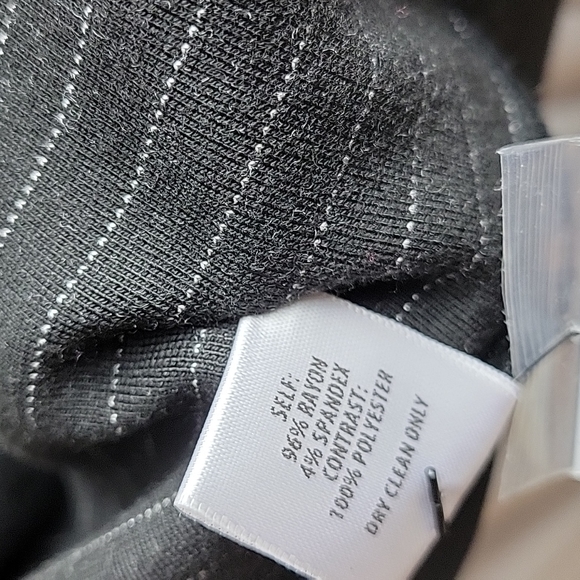 Bailey 44 Black Pinstripe Blazer Size M - Picture 7 of 9